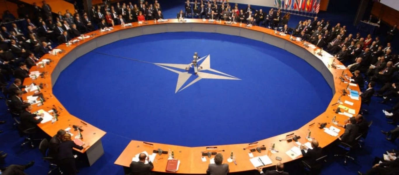 NATO: «Με υψηλό κόστος μια επιπρόσθετη ρωσική επίθεση κατά της Ουκρανίας»